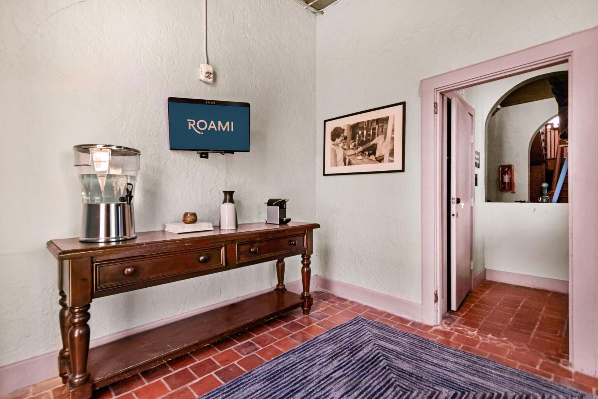 Roami At Tower Hotel - Calle Ocho Miami Luaran gambar